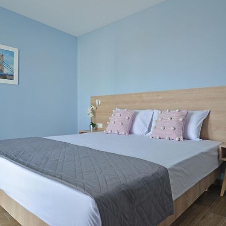 Niel Holiday Apartments, Panel Hospitality Homes & Villas Leptokaryá Extérieur photo